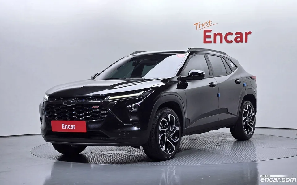 Chevrolet Trax Crossover 1.2 RS 2025 — photo 1, buy with delivery to Moscow