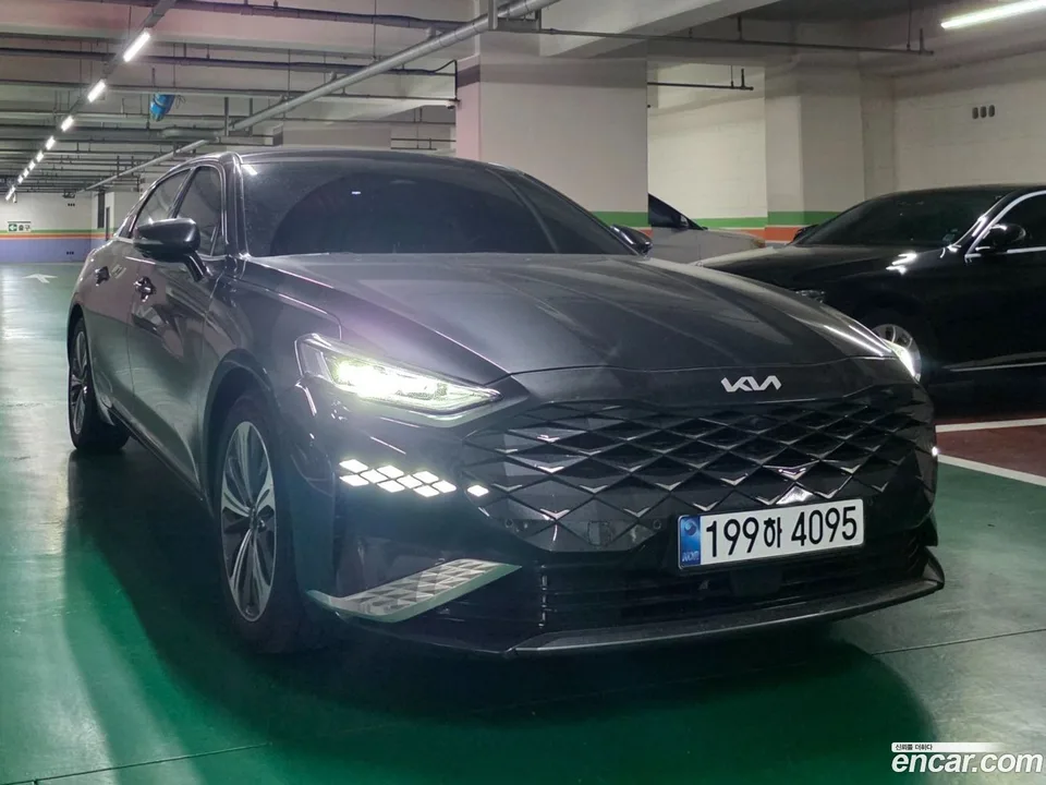 Kia K8 Hybrid 2024