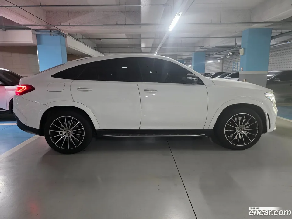 Mercedes-Benz GLE-Class GLE400d 4MATIC 2022 — thumbnail 3