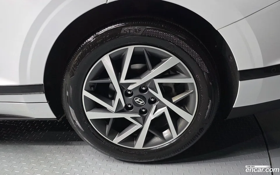 Hyundai Grandeur 2.5 2WD 2024 — thumbnail 5
