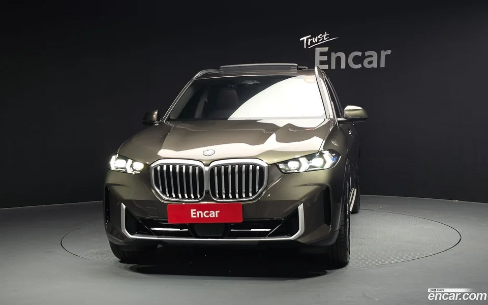 BMW X5 xDrive 50e xLine 2024 — thumbnail 3