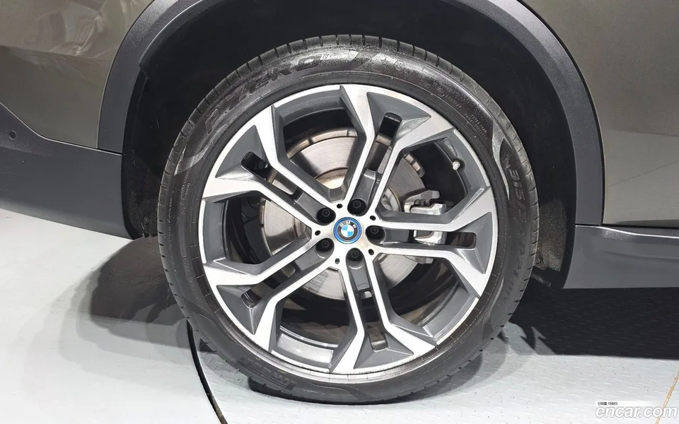 BMW X5 xDrive 50e xLine 2024 — thumbnail 5