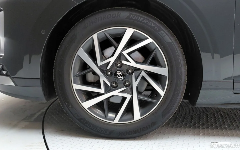Hyundai Grandeur 2.5 2WD 2023 — thumbnail 2