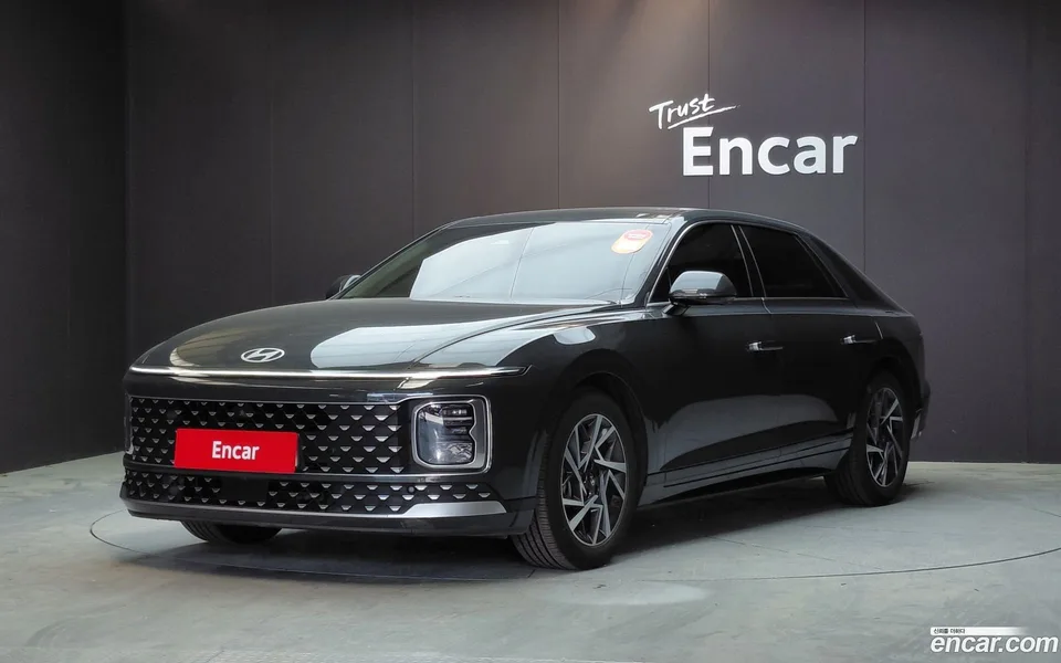 Hyundai Grandeur 2.5 2WD 2023 — photo 1, buy with delivery to Moscow