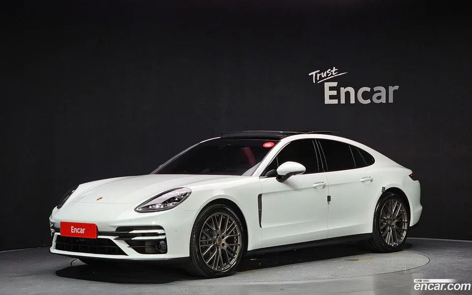Porsche Panamera (971) 2.9 AWD 2023 — photo 1, buy with delivery to Moscow