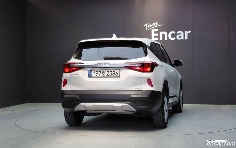 Kia Seltos 1.6 4WD 2022 — thumbnail 4