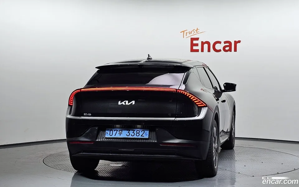 Kia EV6 4WD 2023 — thumbnail 4