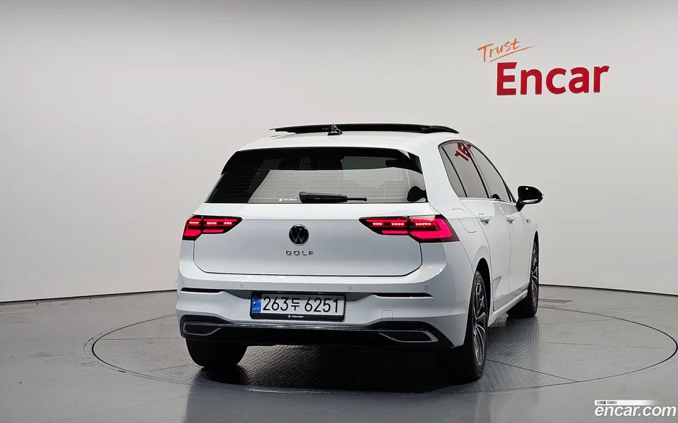 Volkswagen Golf 2.0 TDI 2024 — миниатюра 4