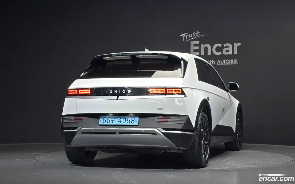 Hyundai Ioniq 5 AWD 2023 — thumbnail 4