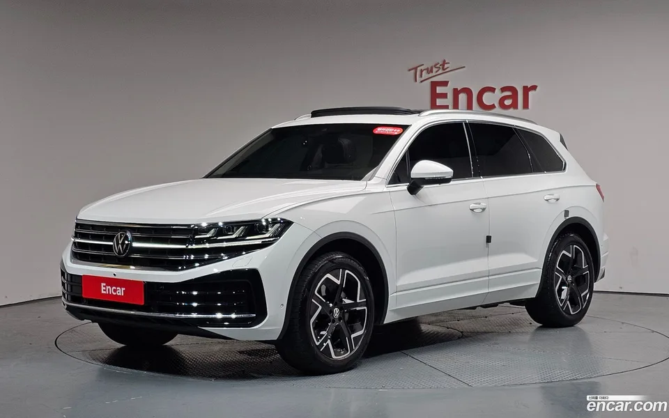 Volkswagen Touareg 3.0 TDI 2024 — фото 1, купить с доставкой в Москву