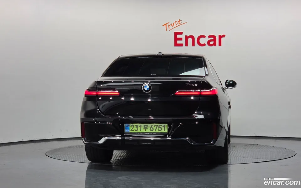 BMW 7 Series 740d xDrive M 2025 — thumbnail 4