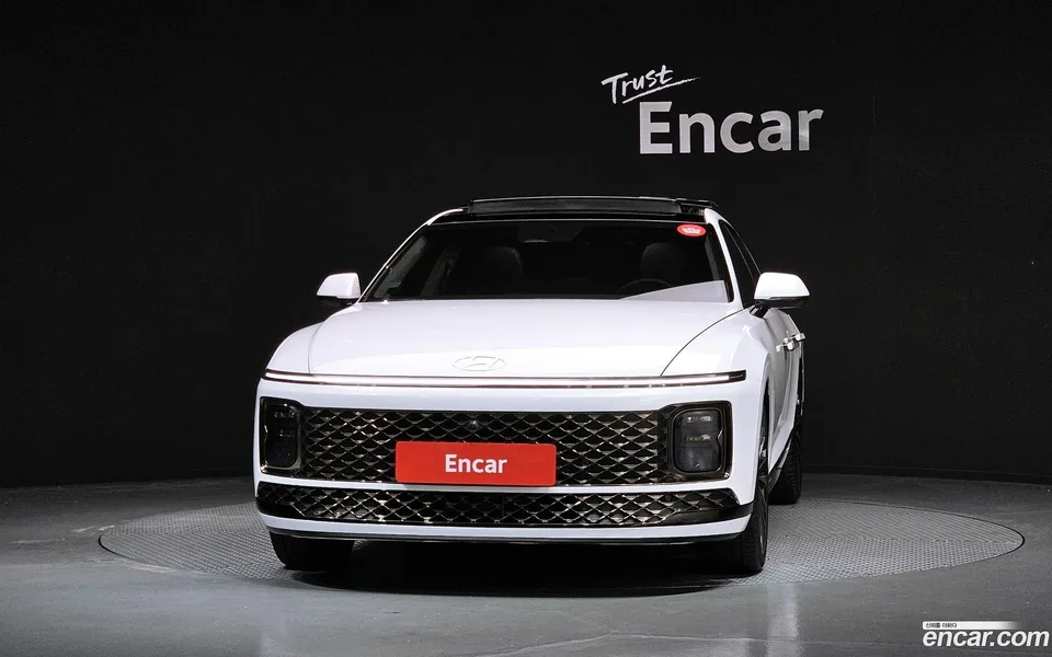 Hyundai Grandeur Hybrid 2024 — thumbnail 3