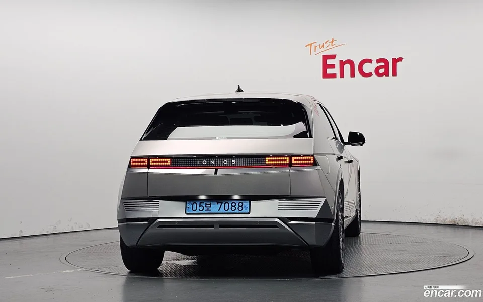Hyundai Ioniq 5 2023 — миниатюра 4