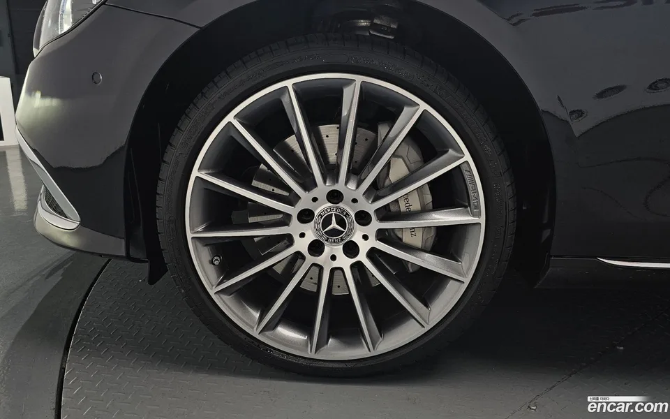Mercedes-Benz E-Class E450 4MATIC 2023 — миниатюра 2