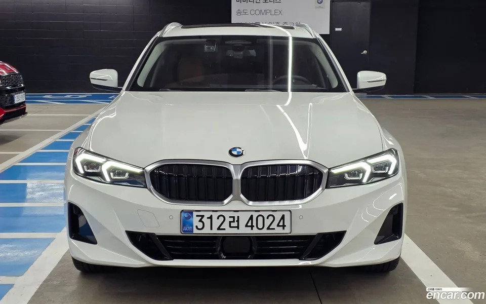 BMW 3 Series 320i 2025 — thumbnail 3