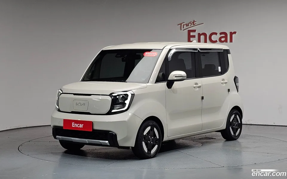 Kia Ray EV 2023 — photo 1, buy with delivery to Moscow