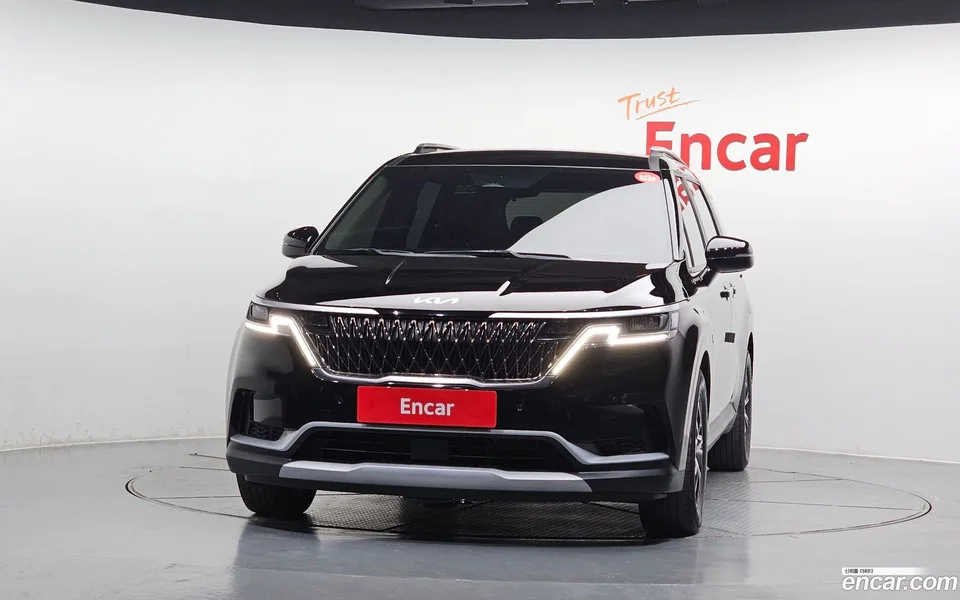 Kia Carnival 9 2022 — thumbnail 3