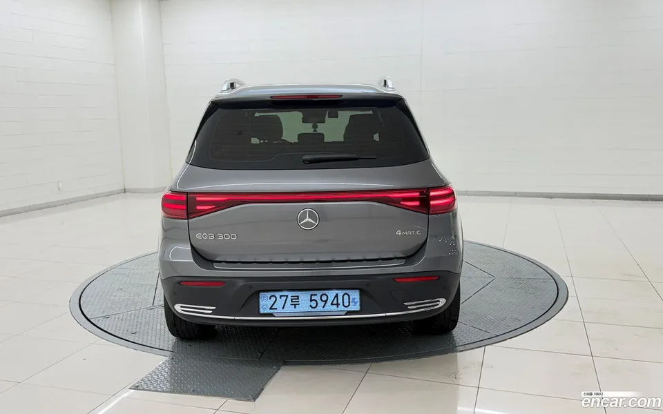 Mercedes-Benz EQB EQB300 4MATIC 2025 — thumbnail 4