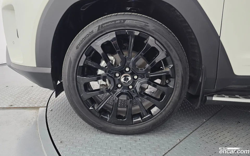 KG Mobility Torres 1.5 2WD 2023 — thumbnail 5
