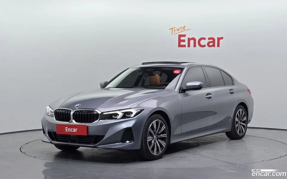 BMW 3 Series 320i 2025 — photo 1, buy with delivery to Moscow