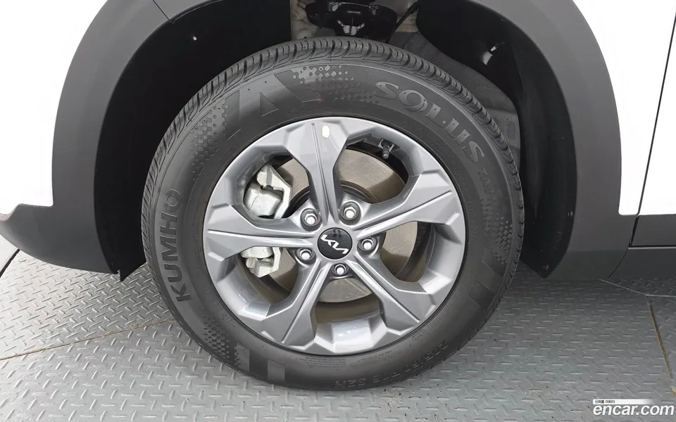 Kia Seltos 1.6 2WD 2022 — thumbnail 2