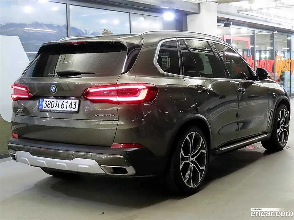 BMW X5 xDrive 30d xLine 2023 — thumbnail 4