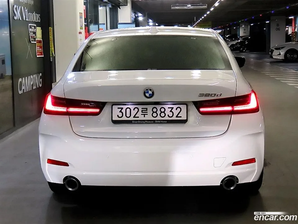 BMW 3 Series 320d 2023 — thumbnail 5