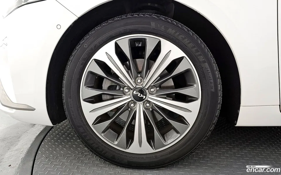 Kia K8 Hybrid 2022 — thumbnail 2