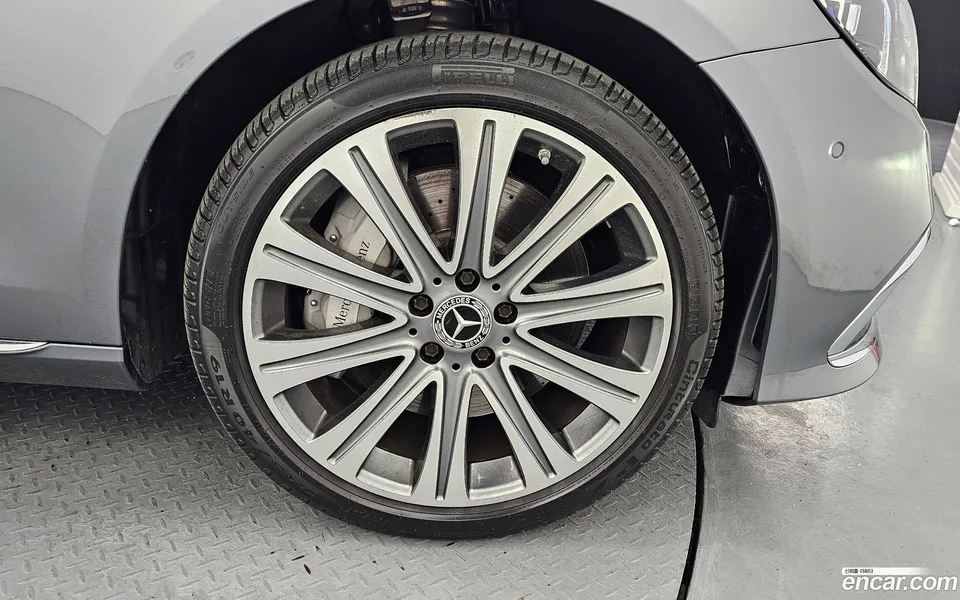 Mercedes-Benz E-Class E450 4MATIC 2022 — thumbnail 5