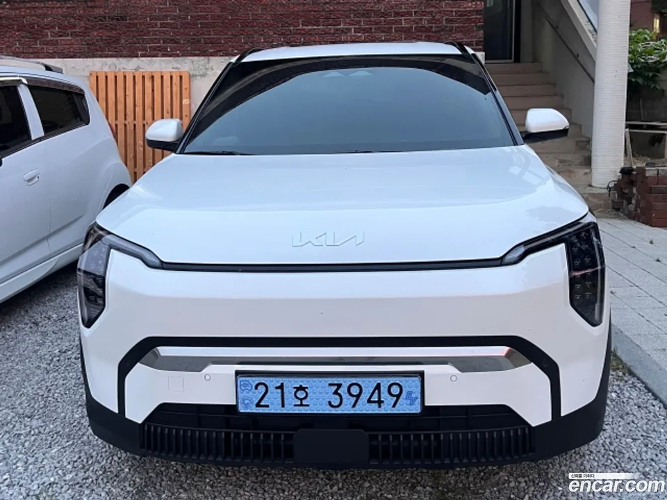Kia EV3 2WD 2026 — photo 1, buy with delivery to Moscow