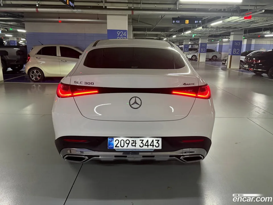Mercedes-Benz GLC-Class GLC300 4MATIC 2026 — миниатюра 3