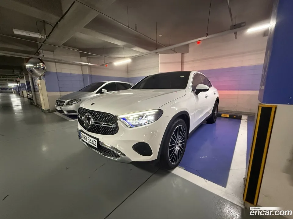Mercedes-Benz GLC-Class GLC300 4MATIC 2026 — миниатюра 4