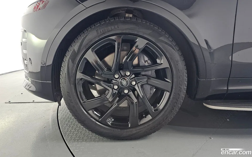 Land Rover Discovery P360 R- SE 2023 — thumbnail 5