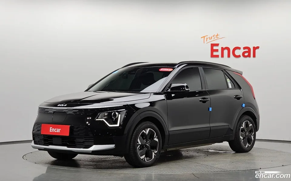 Kia Niro EV 2023 — фото 1, купить с доставкой в Москву