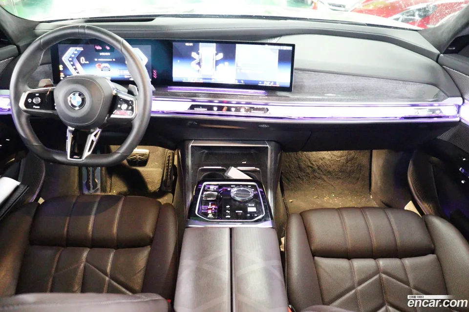 BMW 7 Series 740i sDrive M 2022 — миниатюра 2