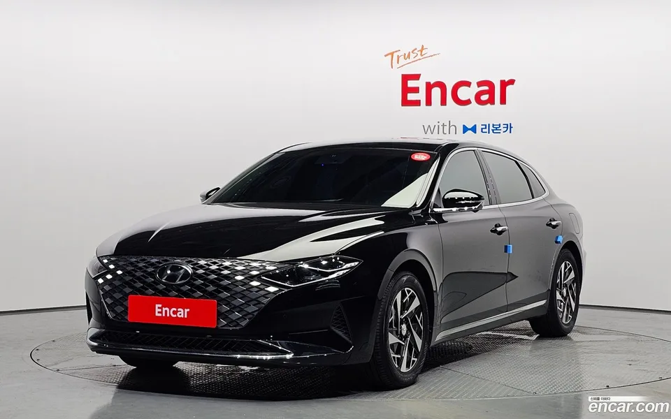 Hyundai Grandeur IG Hybrid 2022 — фото 1, купить с доставкой в Москву