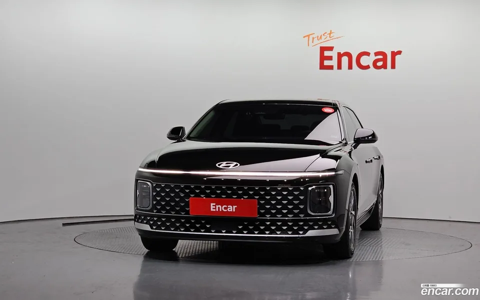 Hyundai Grandeur 2.5 2WD 2023 — thumbnail 3