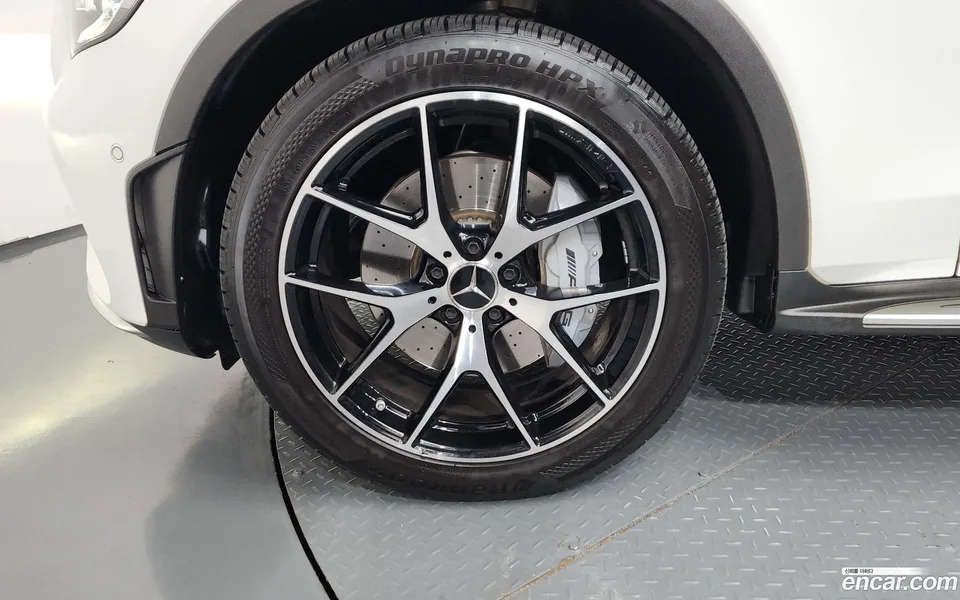 Mercedes-Benz GLC-Class AMG GLC43 4MATIC 2022 — thumbnail 2