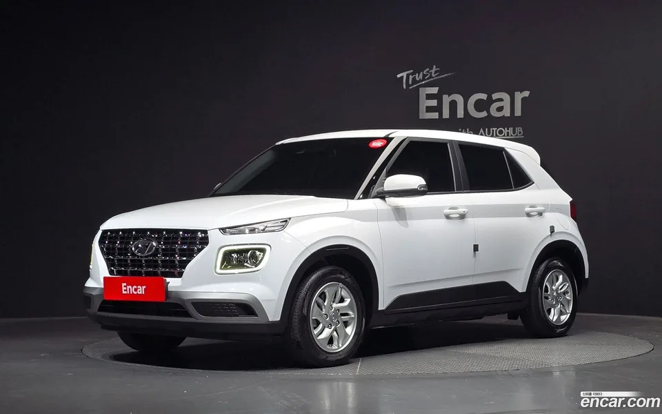 Hyundai Venue 1.6 2022 — photo 1, buy with delivery to Moscow