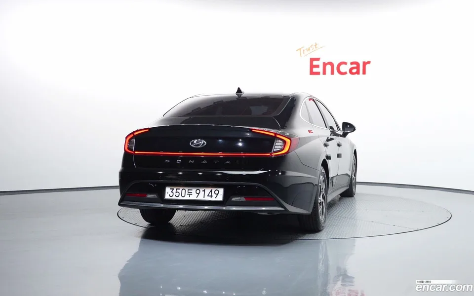 Hyundai Sonata Hybrid 2023 — thumbnail 4