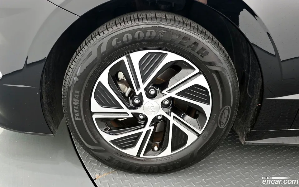 Hyundai Sonata Hybrid 2023 — thumbnail 5