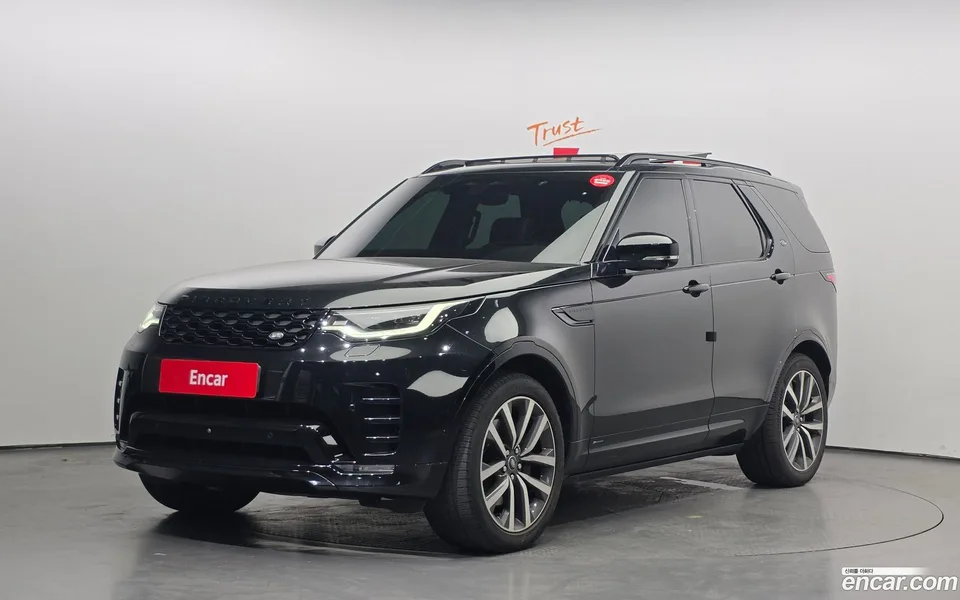 Land Rover Discovery P360 R- SE 2022 — photo 1, buy with delivery to Moscow