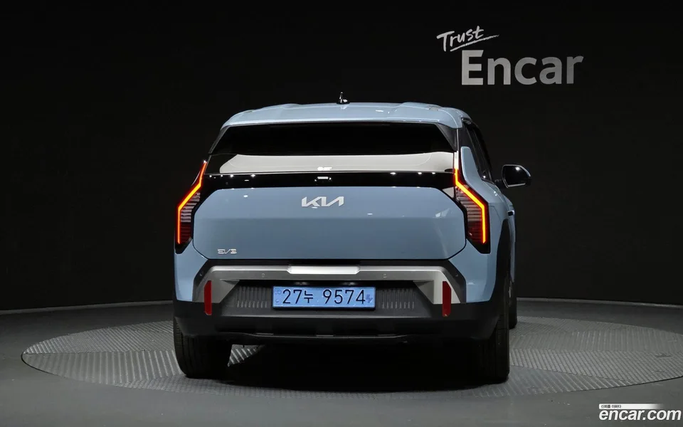 Kia EV3 2WD 2025 — thumbnail 4