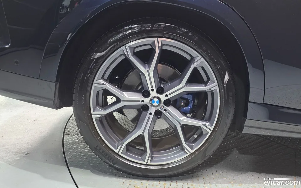 BMW X6 xDrive30d M 2023 — thumbnail 5
