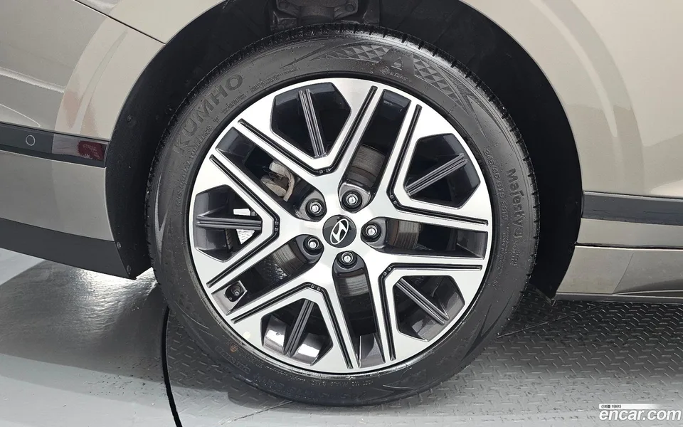 Hyundai Grandeur Hybrid 2025 — thumbnail 2