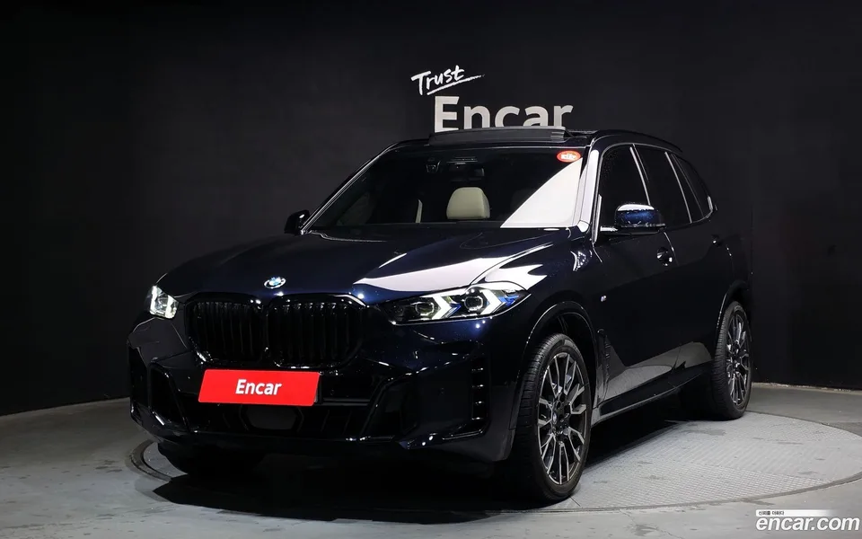 BMW X5 xDrive 40i M 2025 — photo 1, buy with delivery to Moscow