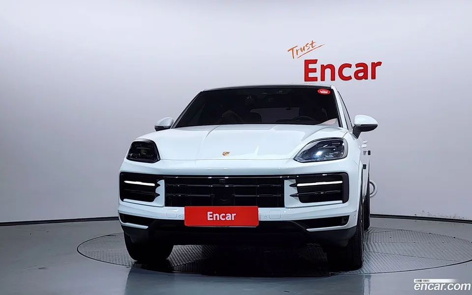 Porsche Cayenne 3.0 2023 — thumbnail 3