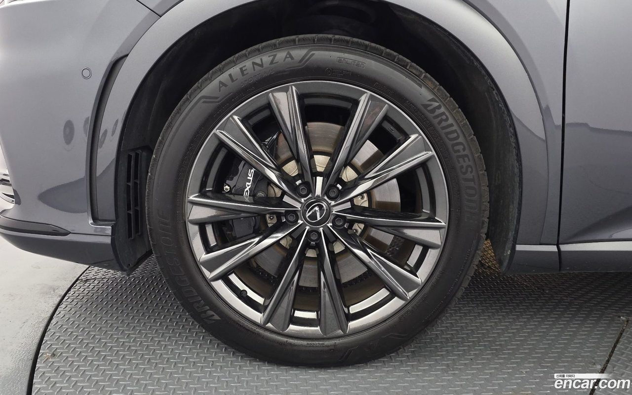Lexus RX 500h 2024 — 2