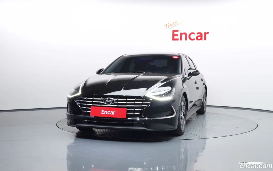Hyundai Sonata Hybrid 2023 — thumbnail 3