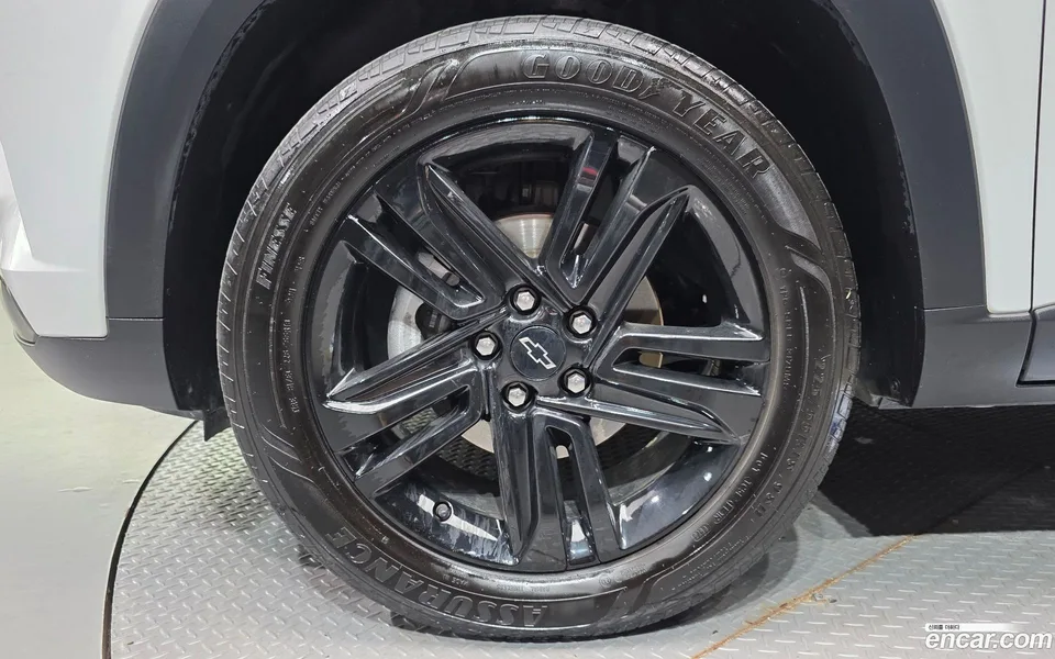 Chevrolet Trax Crossover 1.2 ACTIV 2023 — thumbnail 2
